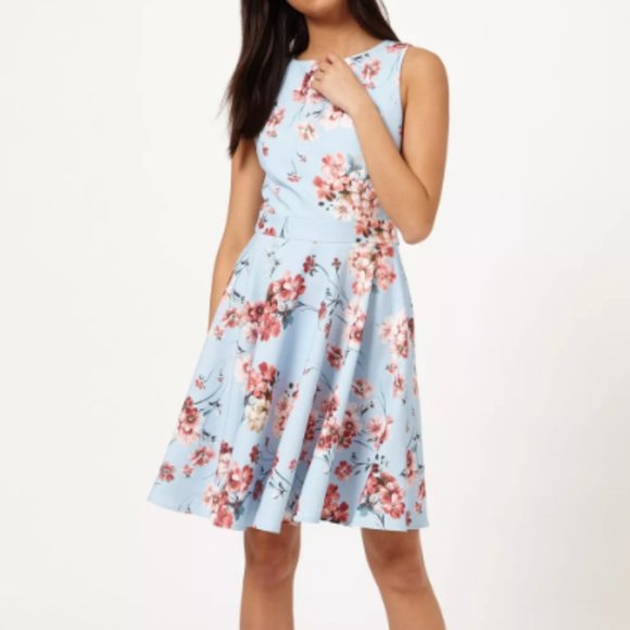 Miss Selfridge Dresses & Skirts - Miss Selfridge Floral Print Skater Dress